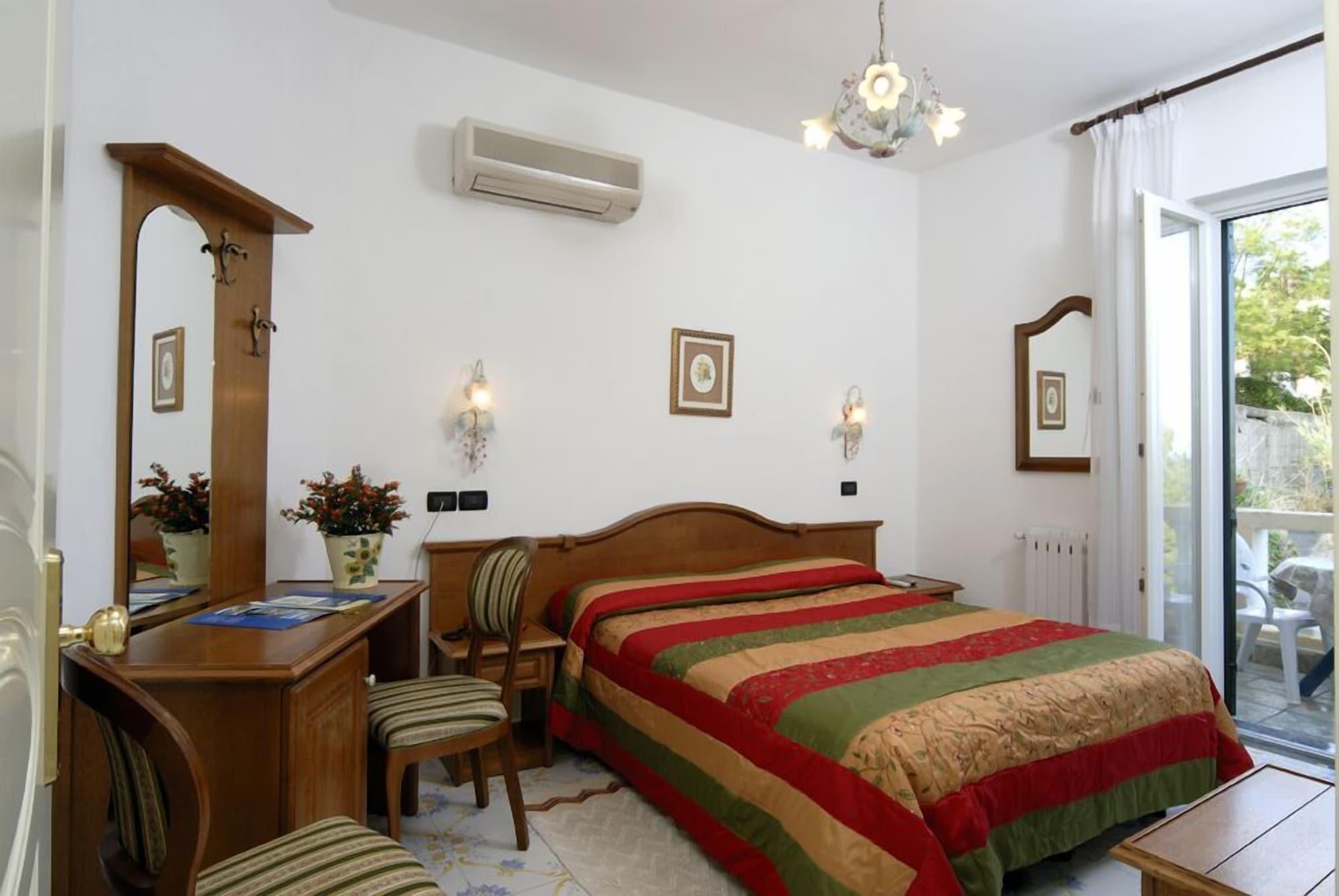Hotel Giardino Delle Ninfe E La Fenice Ischia Eksteriør billede